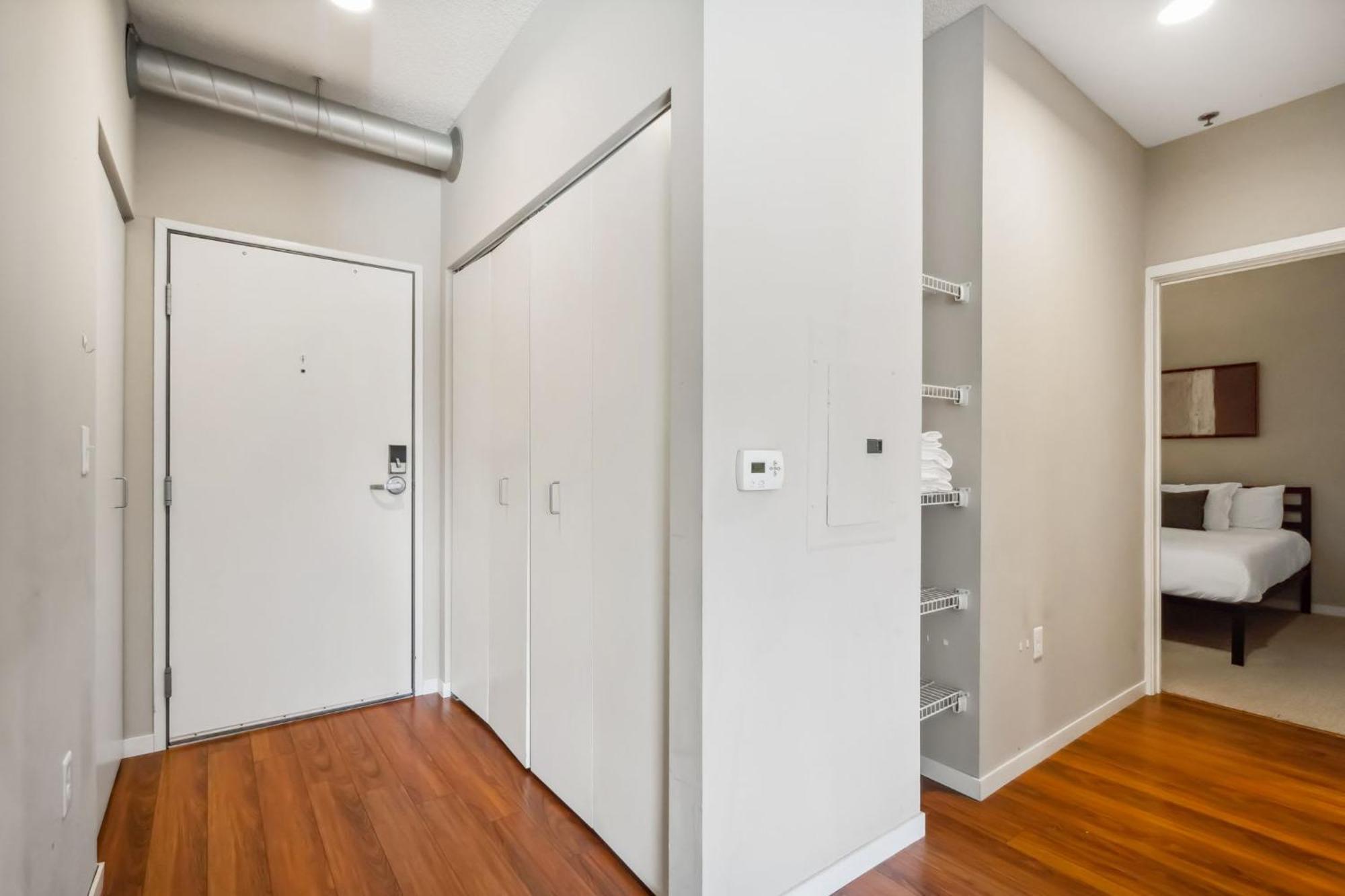 Cozysuites 2br Mill District With Pool, Gym #02 * Minneapolis