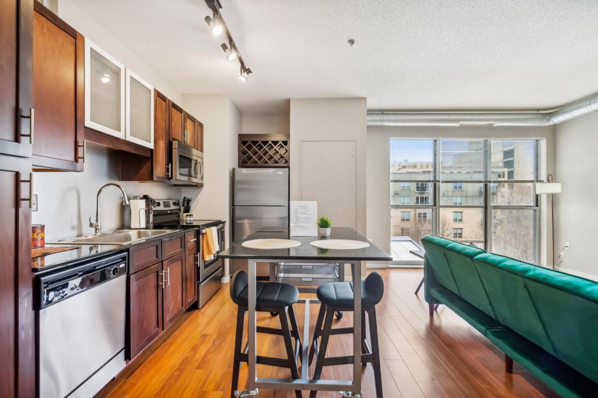 Apartment Cozysuites 2br Mill District With Pool, Gym #02